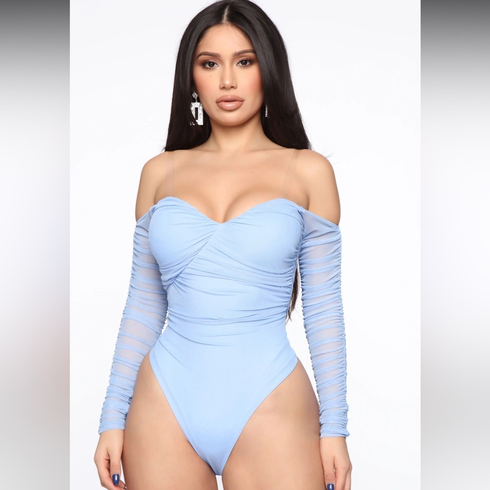 NEW Fashion Nova baby blue bodysuit size M